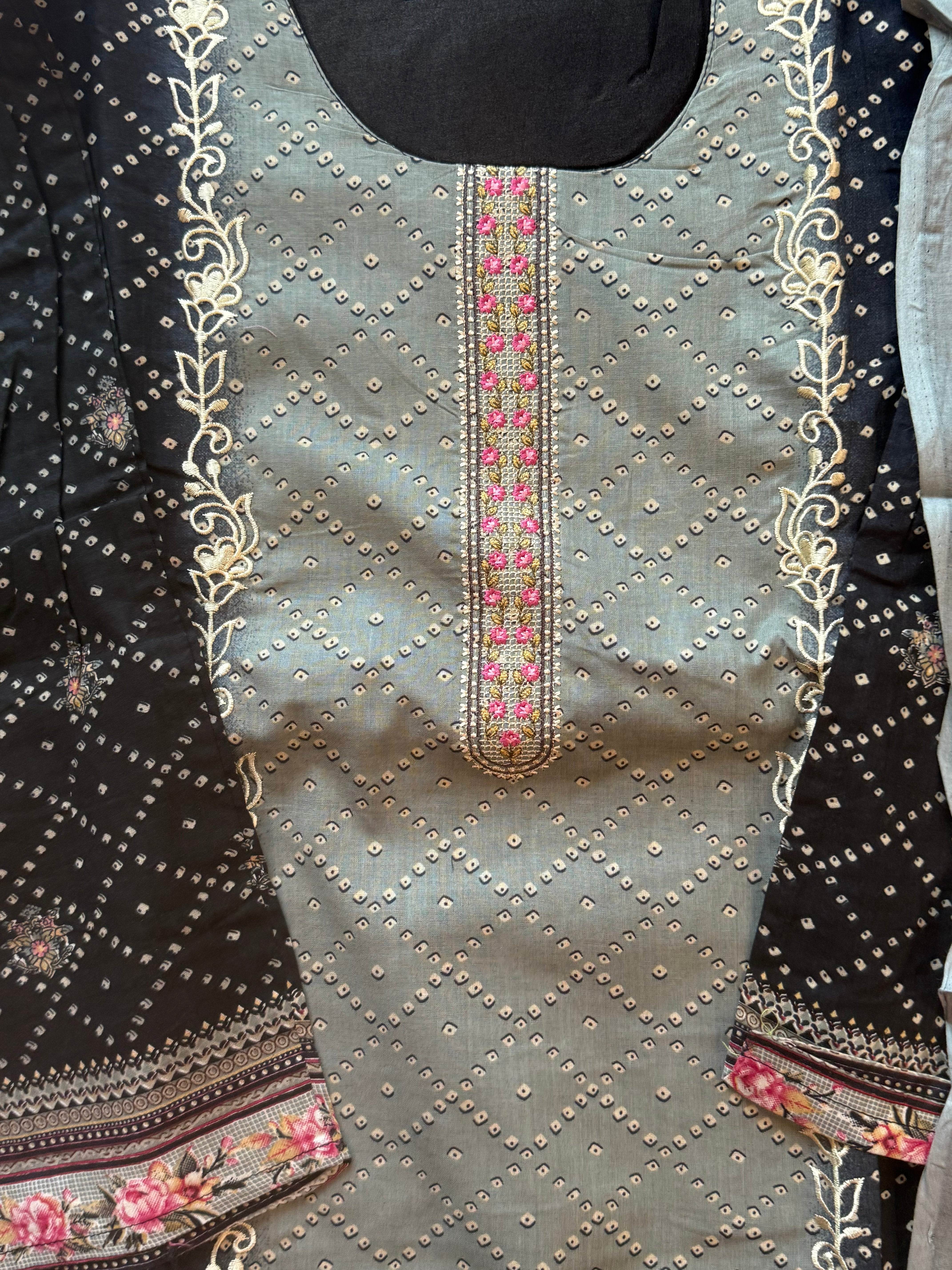 SAAJ COTTON READYMADE SUIT 2 Q