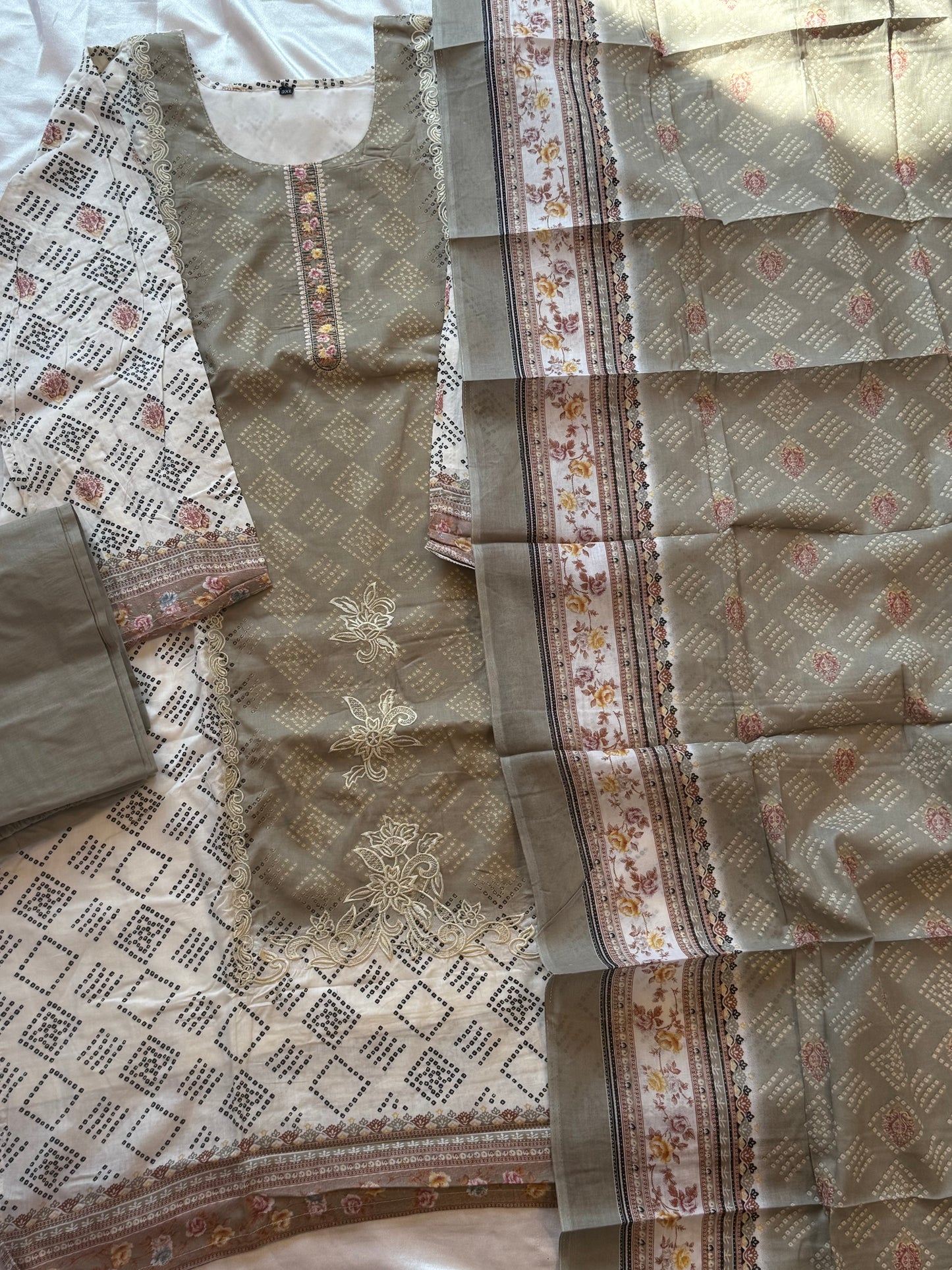 SAAJ COTTON READYMADE SUIT 5 Q