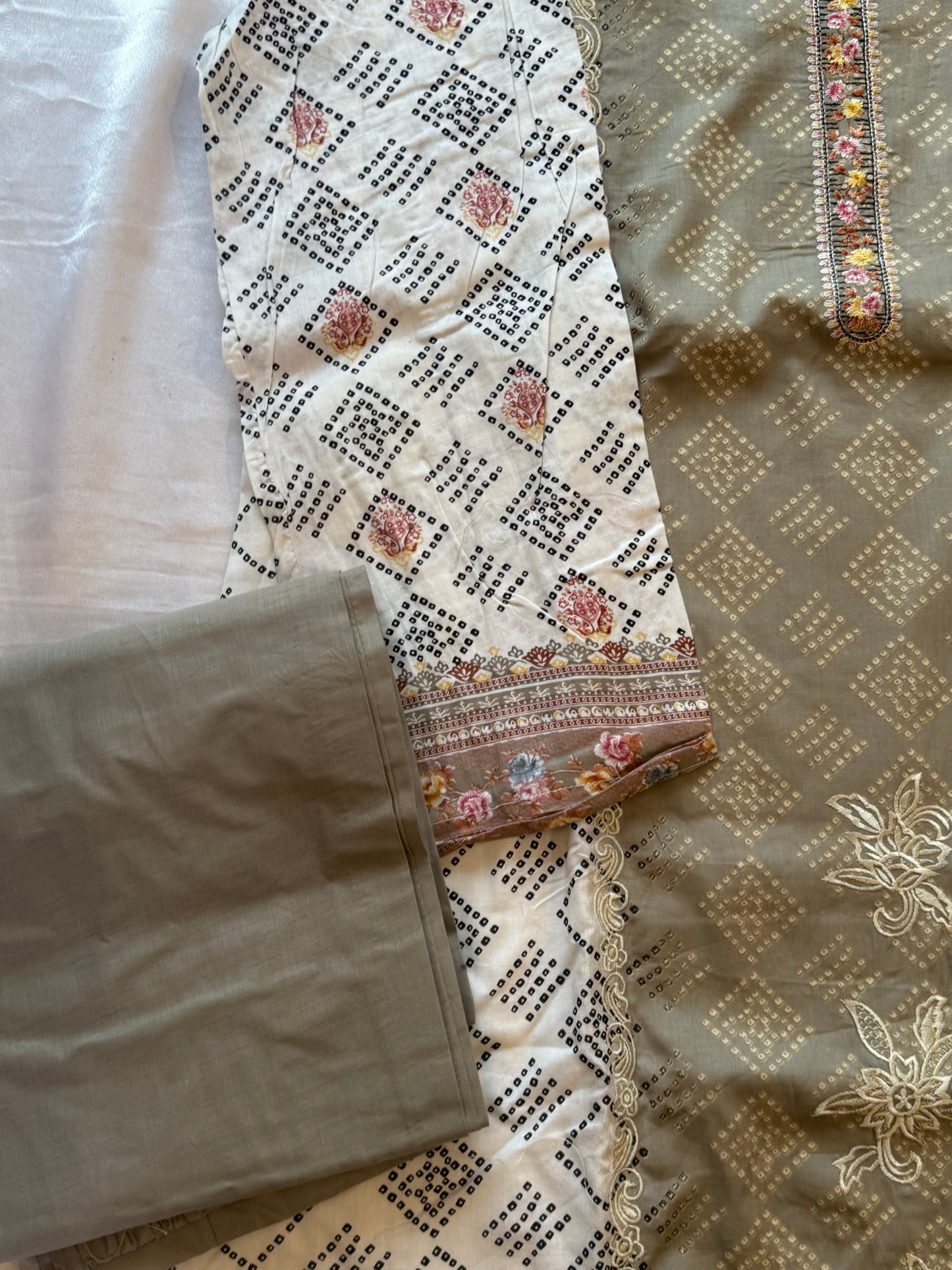 SAAJ COTTON READYMADE SUIT 5 Q