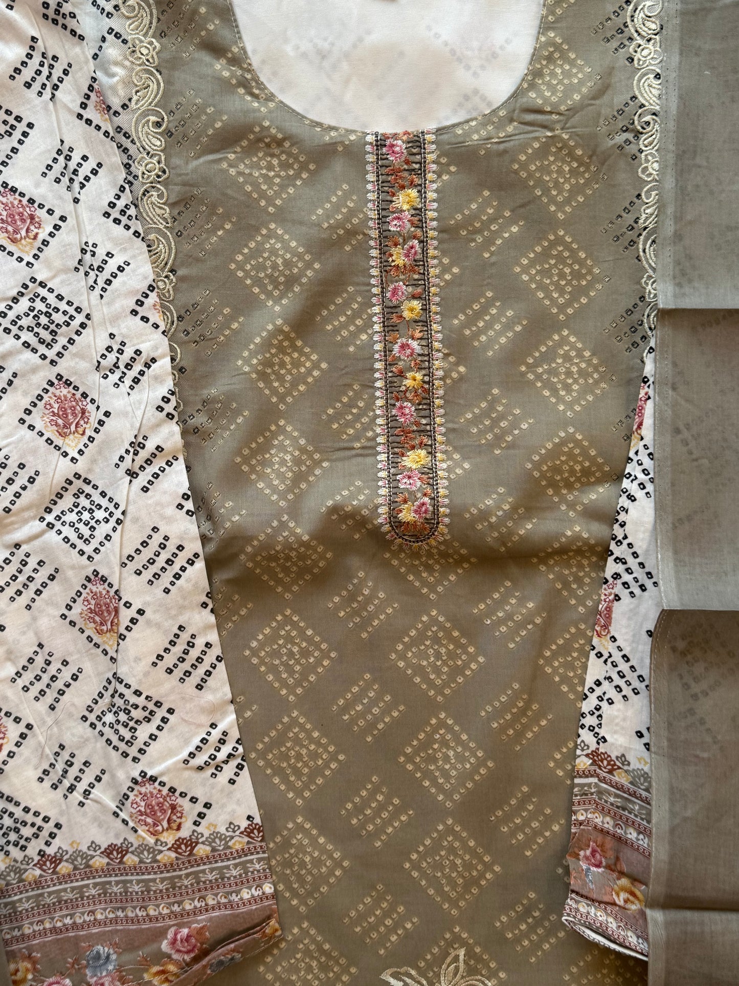 SAAJ COTTON READYMADE SUIT 5 Q