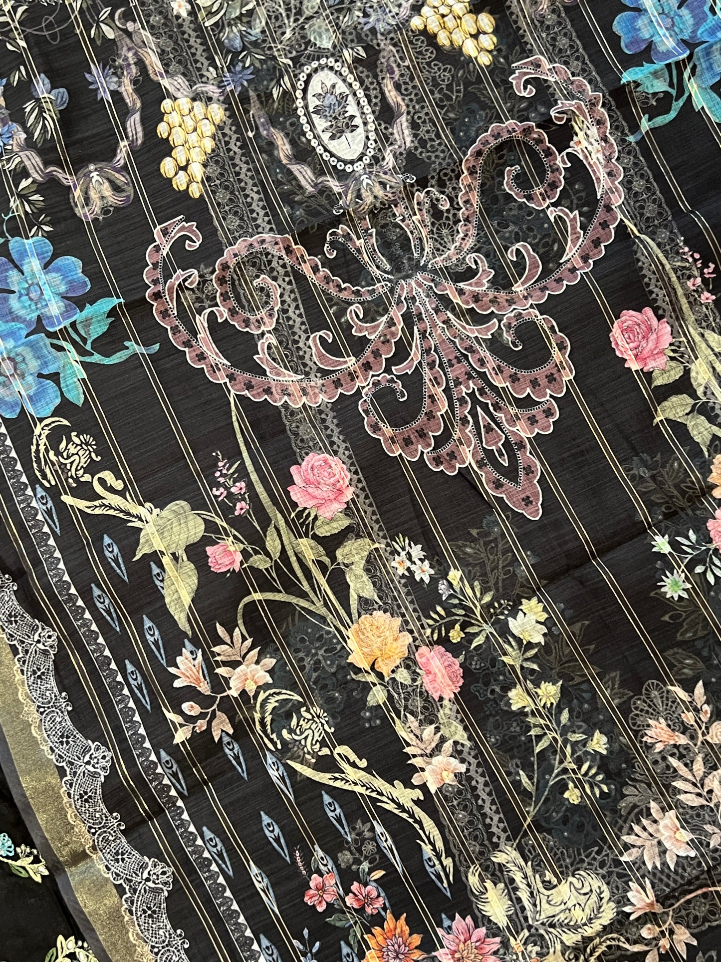 BLACK HANIA LAWN COTTON EMBROIDERY SUIT 2003 Q