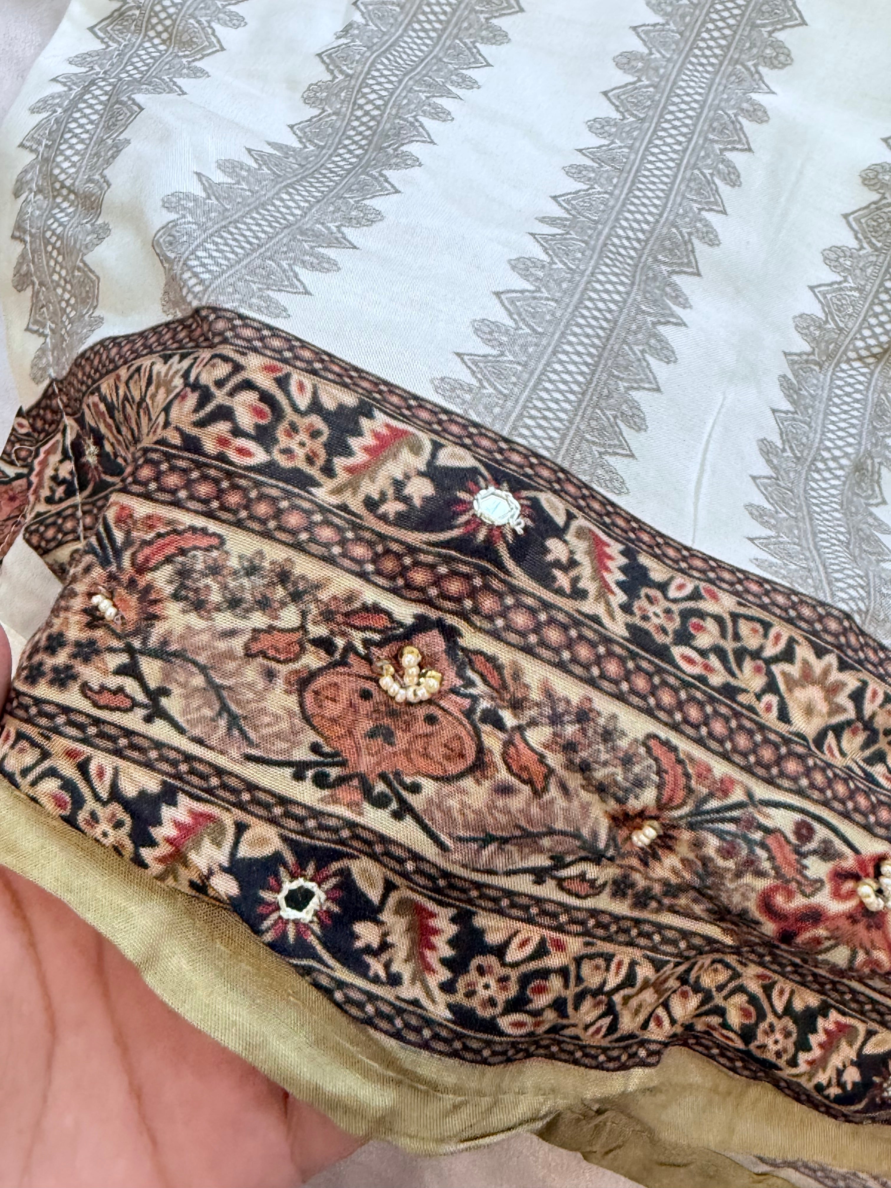 KAIRA MUSLIN READYMADE SUIT