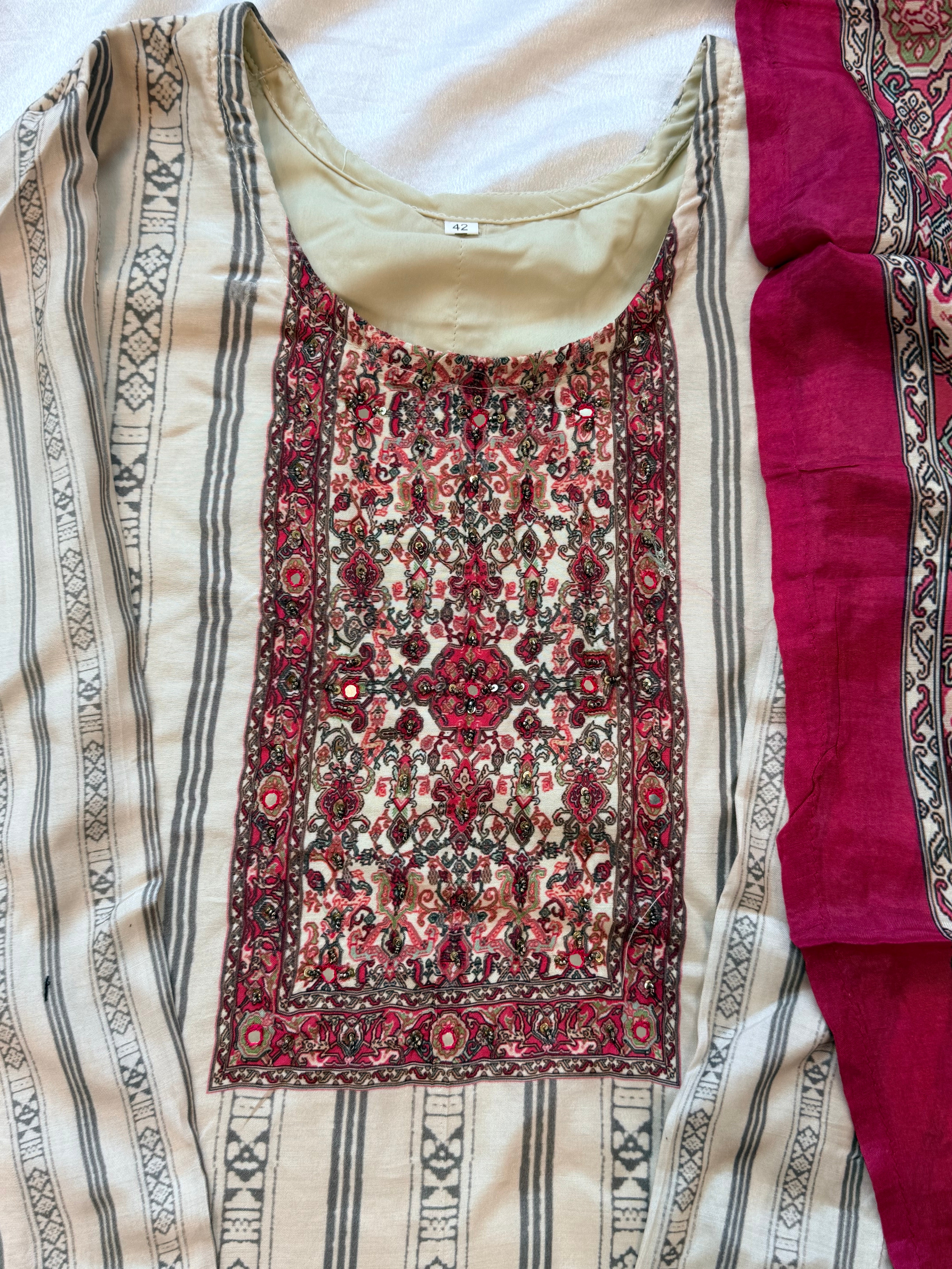 KAIRA MUSLIN READYMADE SUIT