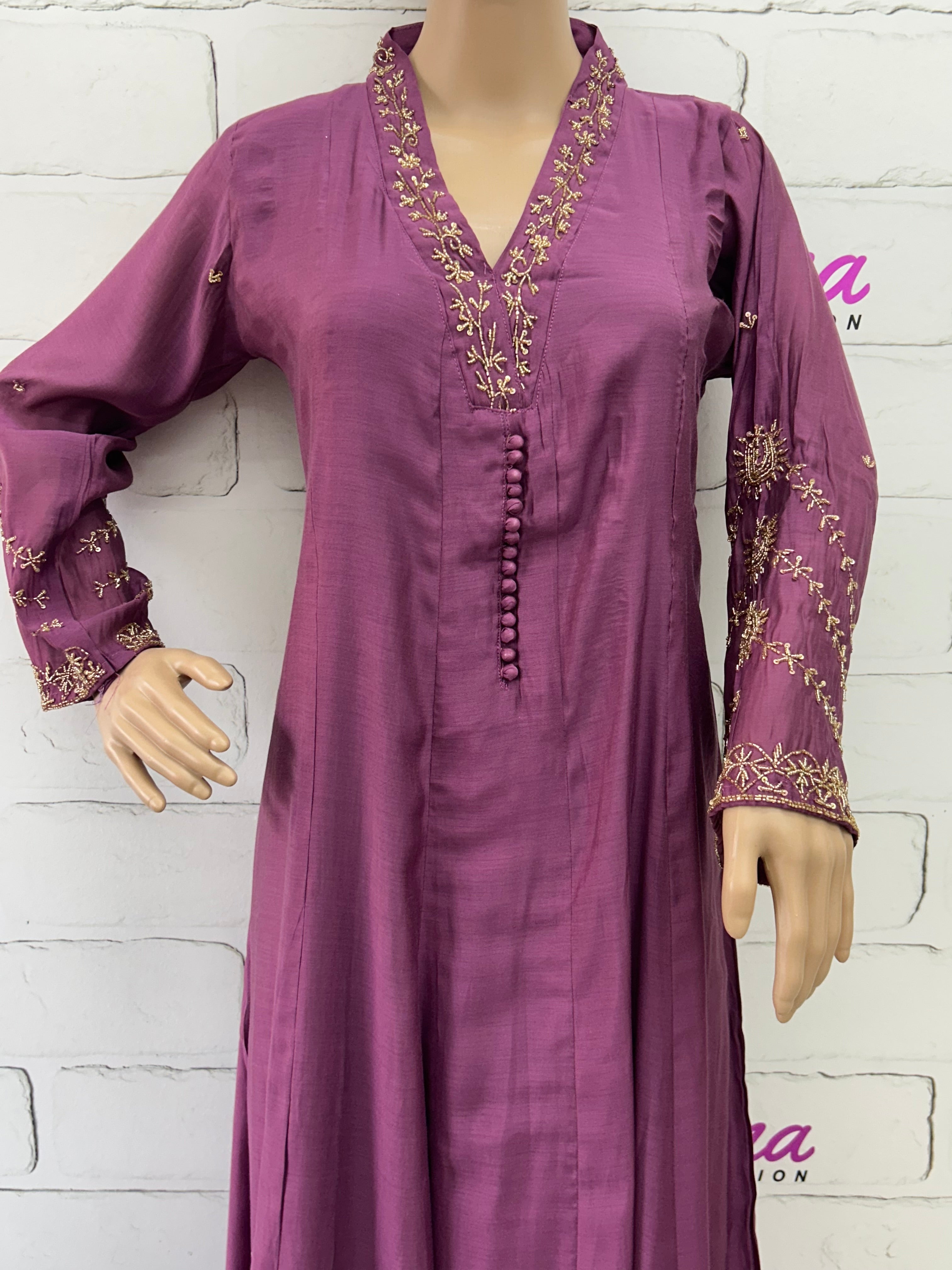 MUL CHANDERI HANDWORK FROCK 8001 Q