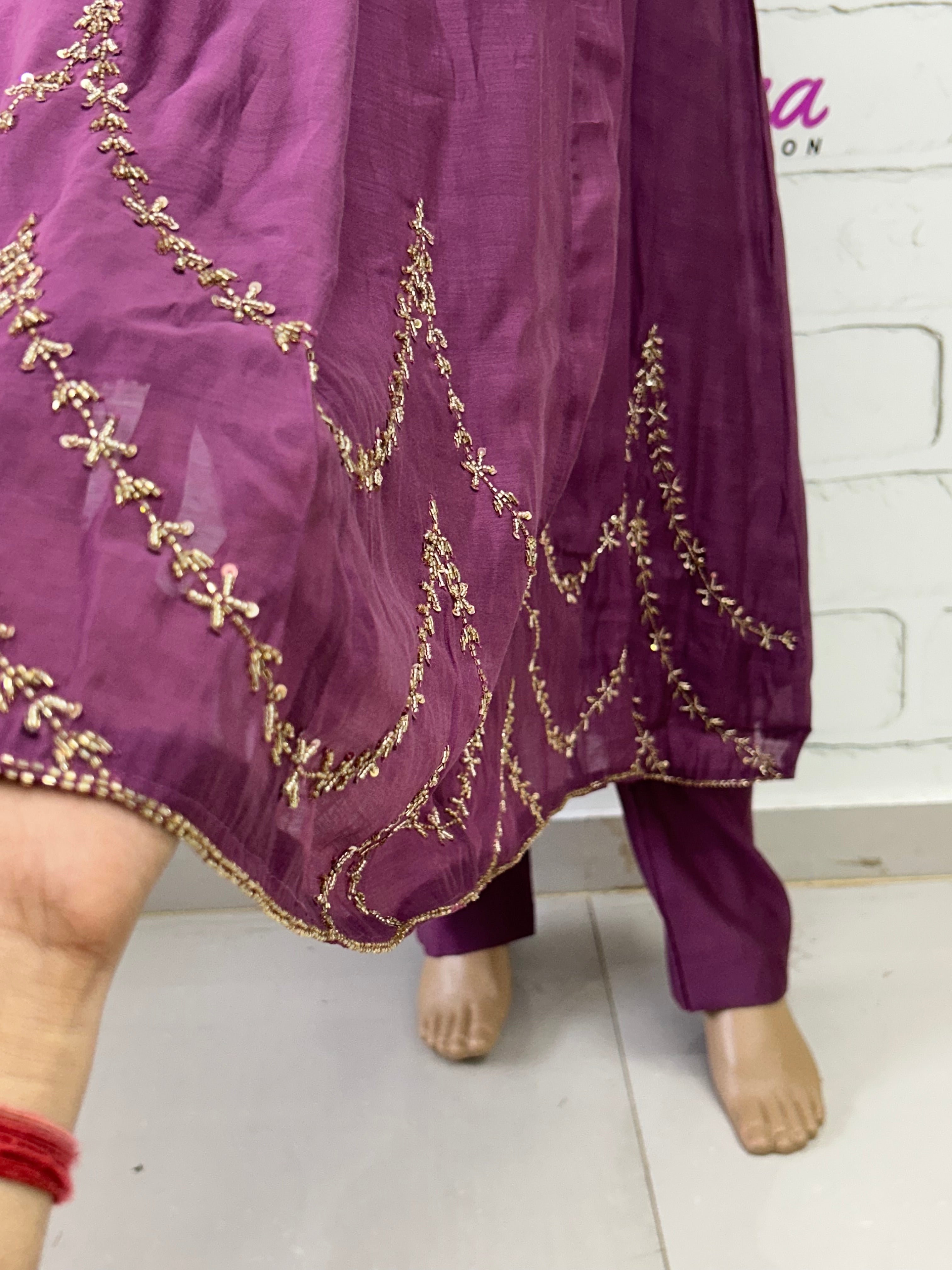 MUL CHANDERI HANDWORK FROCK 8001 Q