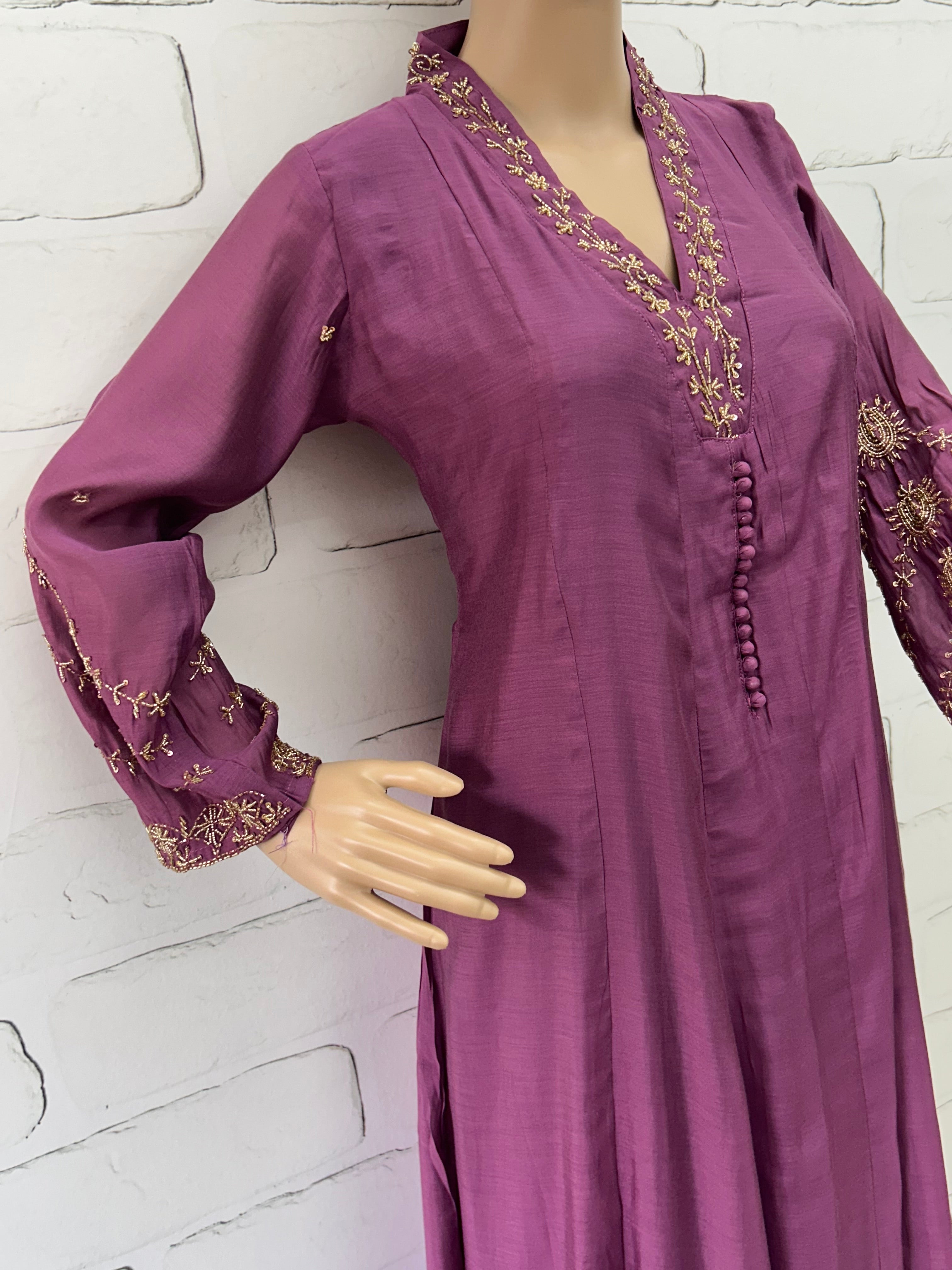 MUL CHANDERI HANDWORK FROCK 8001 Q