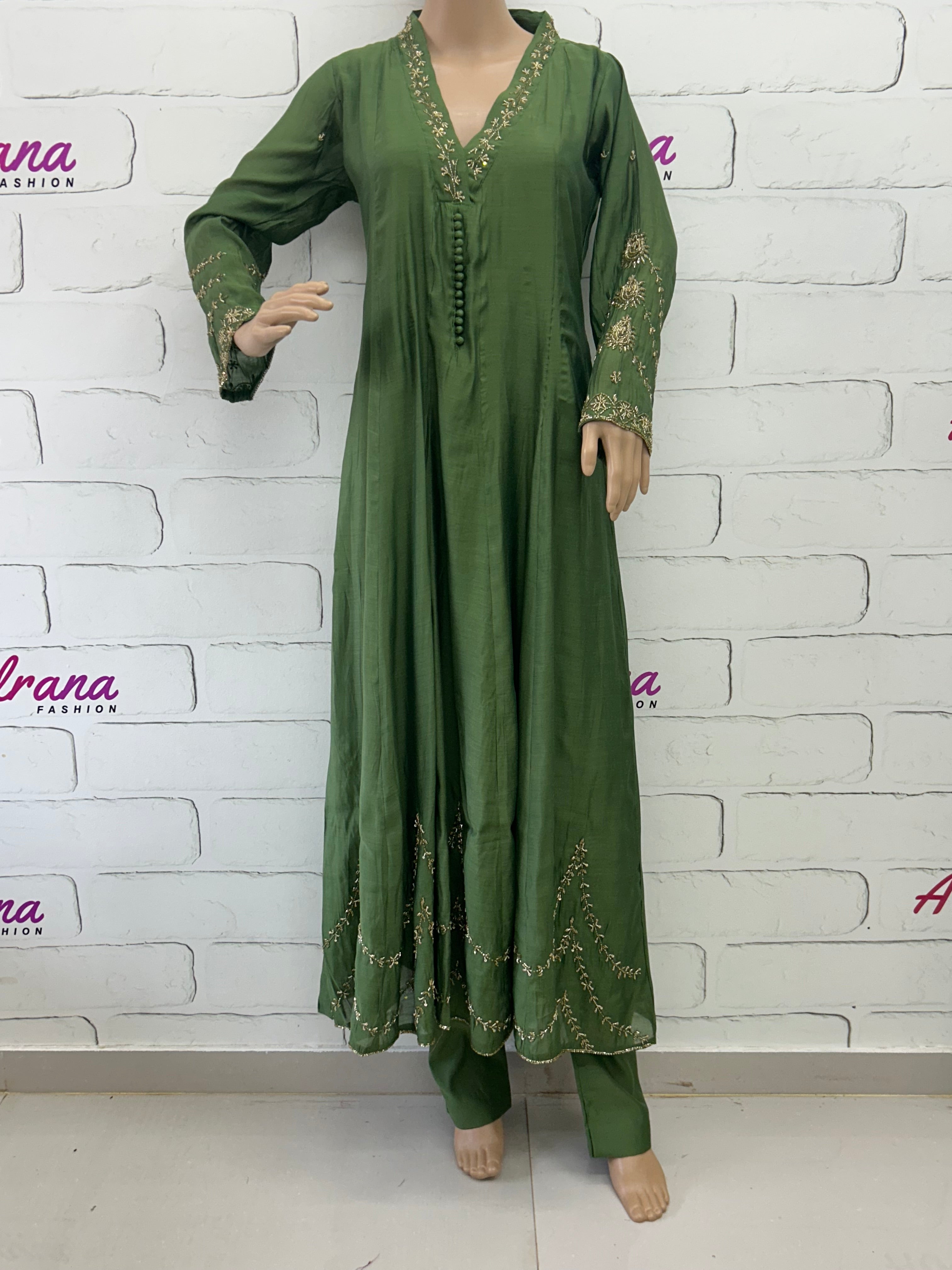MUL CHANDERI HANDWORK FROCK 8001