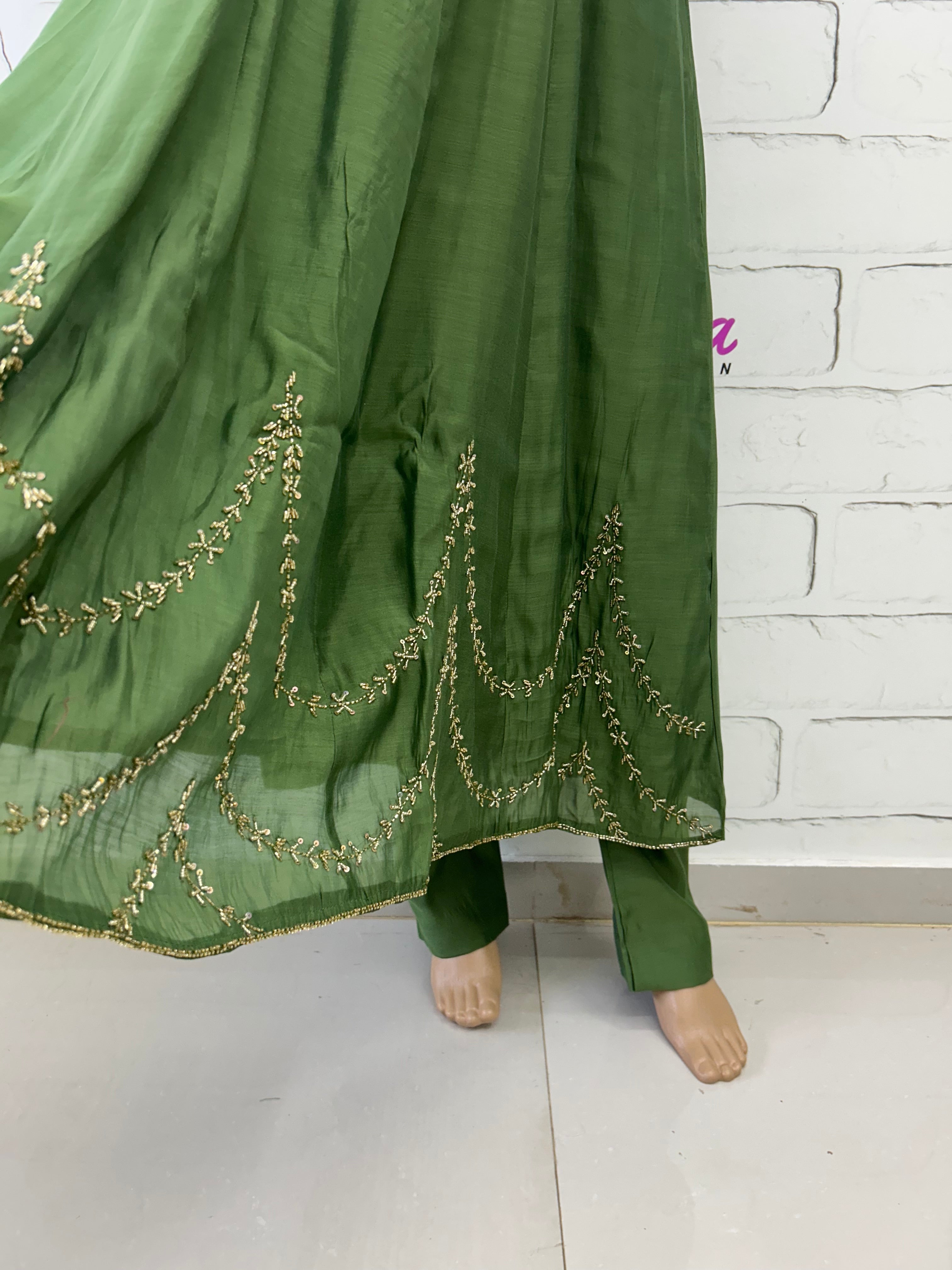 MUL CHANDERI HANDWORK FROCK 8001