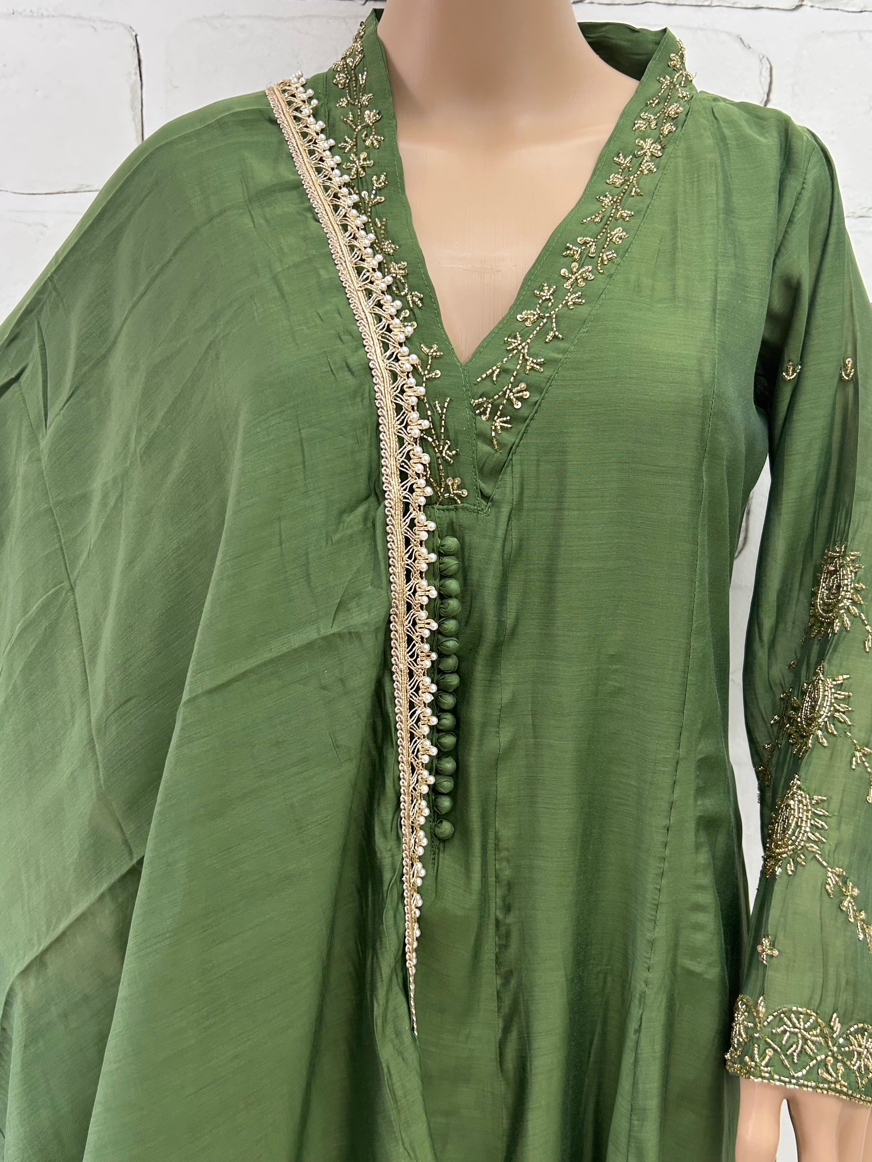 MUL CHANDERI HANDWORK FROCK 8001