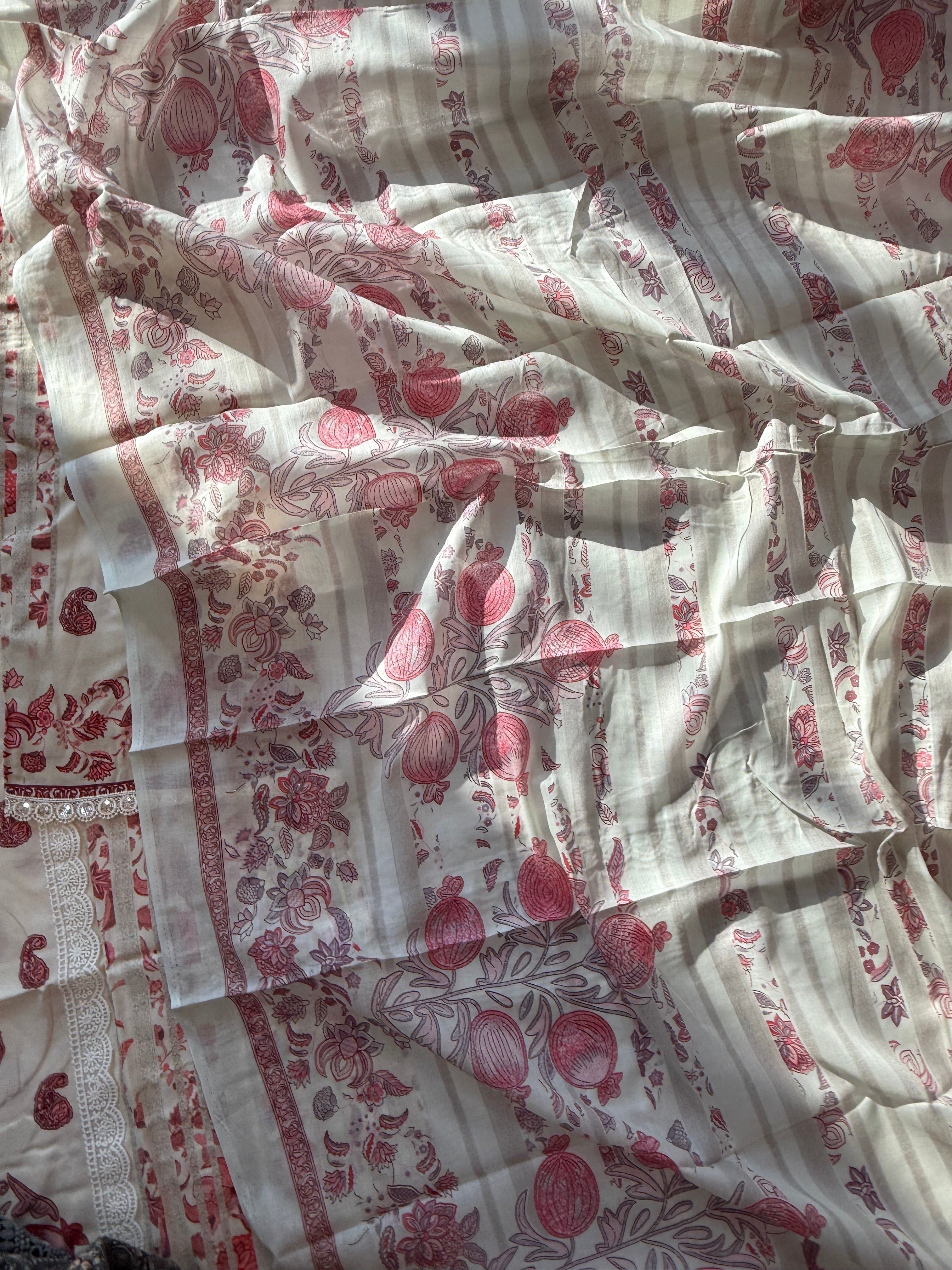 BAGH LAWN READYMADE SUIT 10 Q