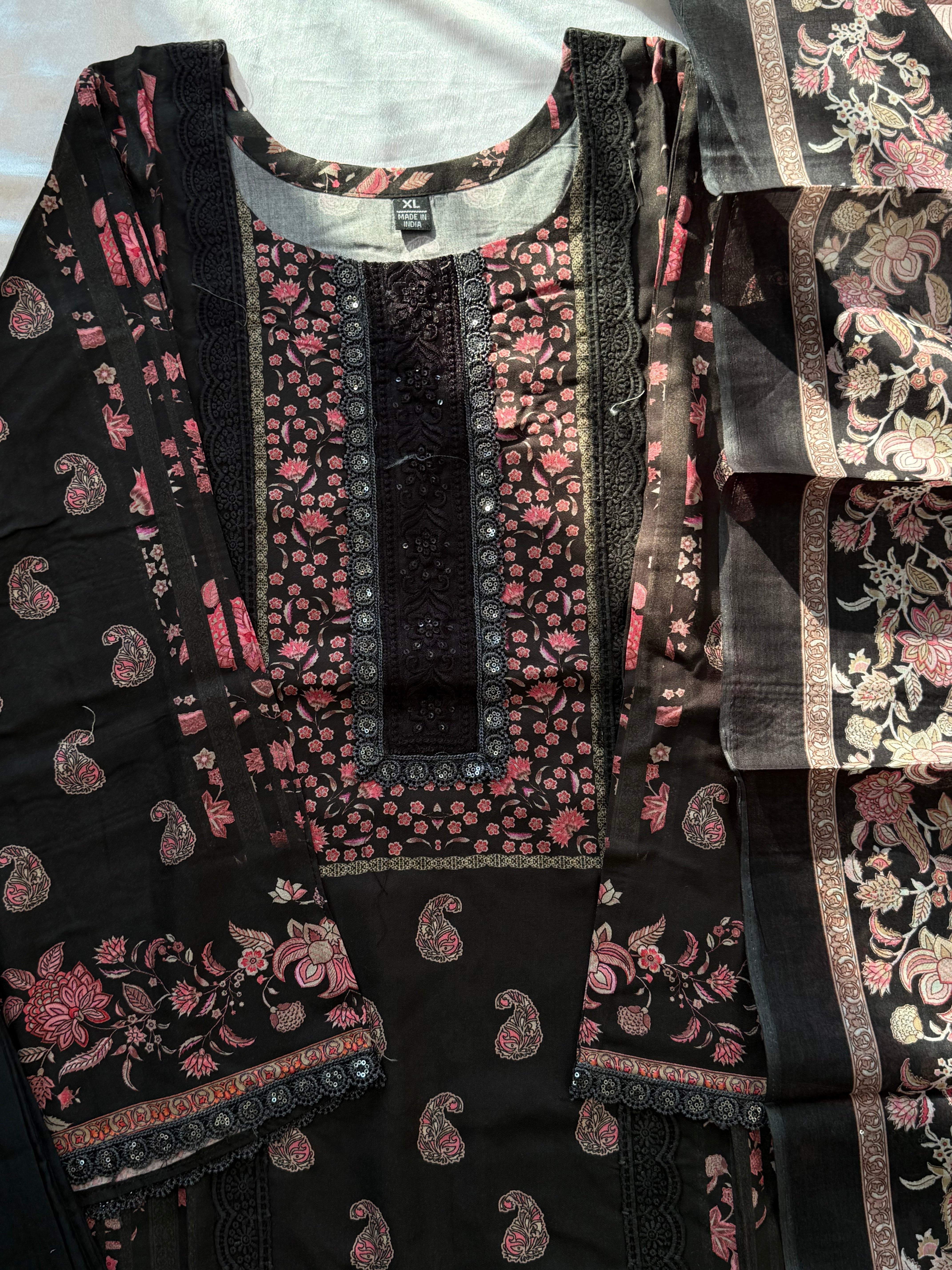 BAGH LAWN READYMADE SUIT 12 Q