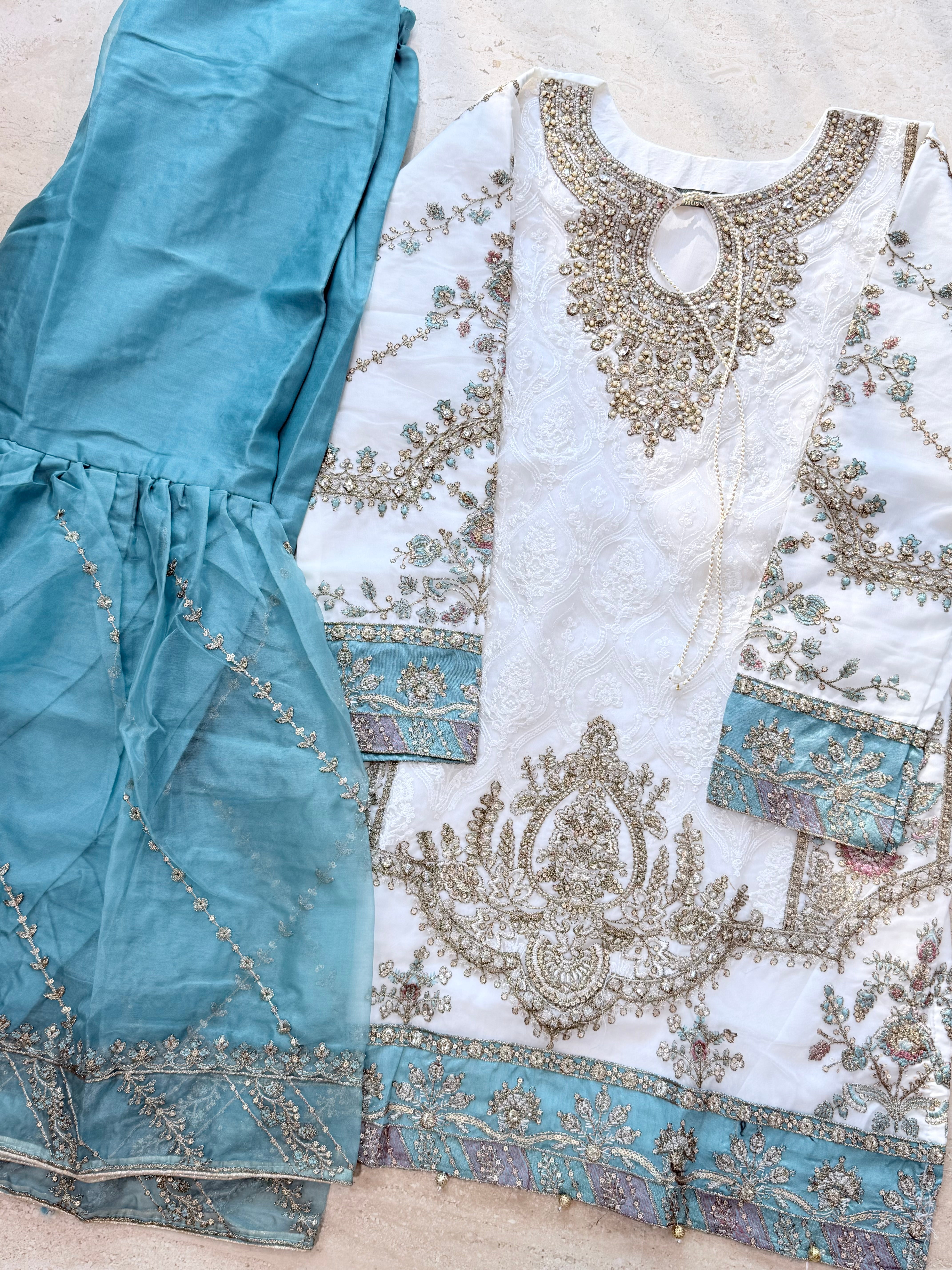 RUHI WHITE ORGANZA SUIT -6 Q