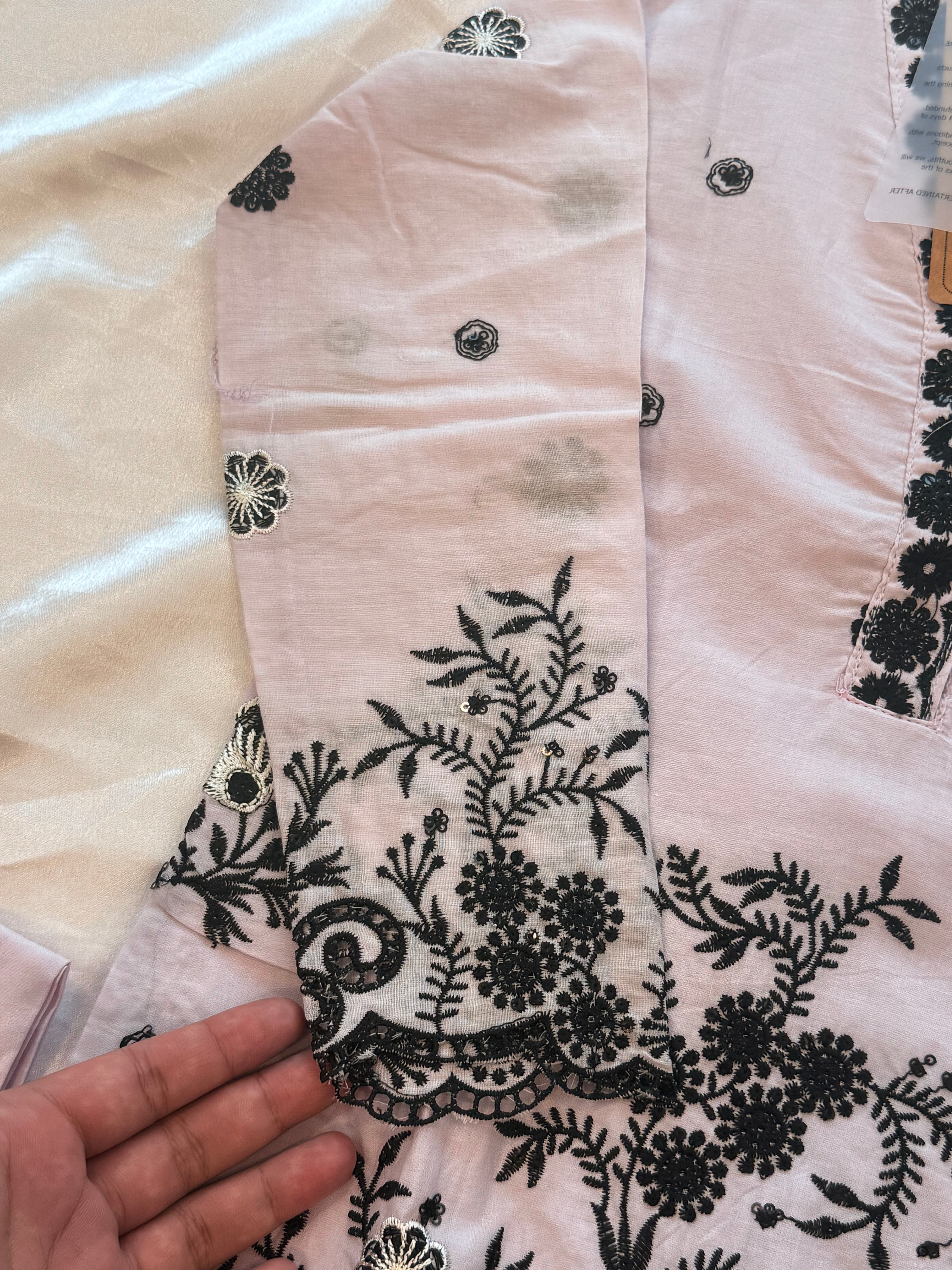 PARI KIDS EMBROIDERY COLLECTION Q