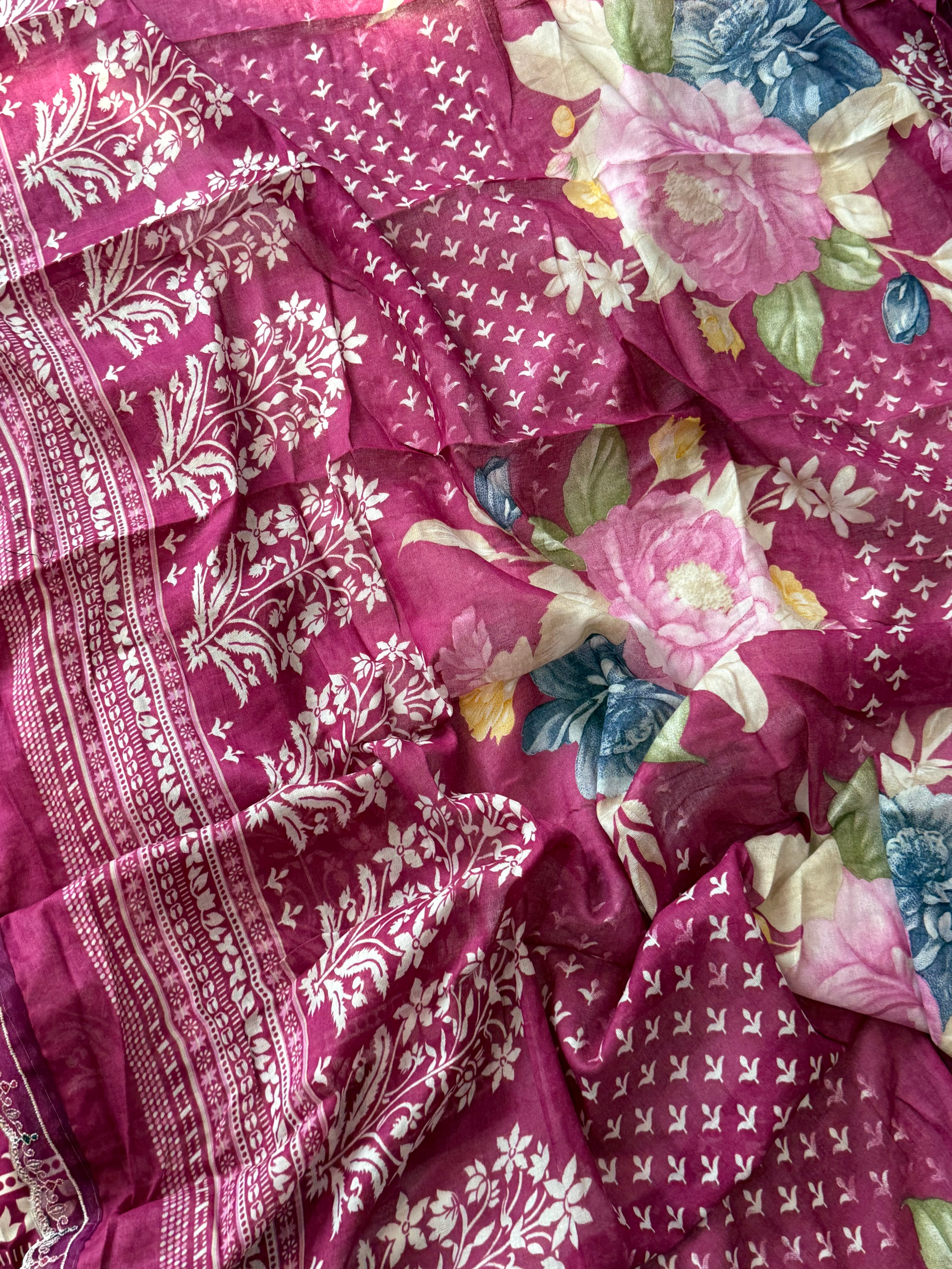 SYHITE LAWN  EMBROIDERY SUIT 5 Q