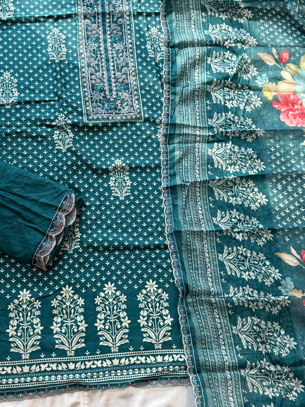 SYHITE LAWN  EMBROIDERY SUIT 1 R