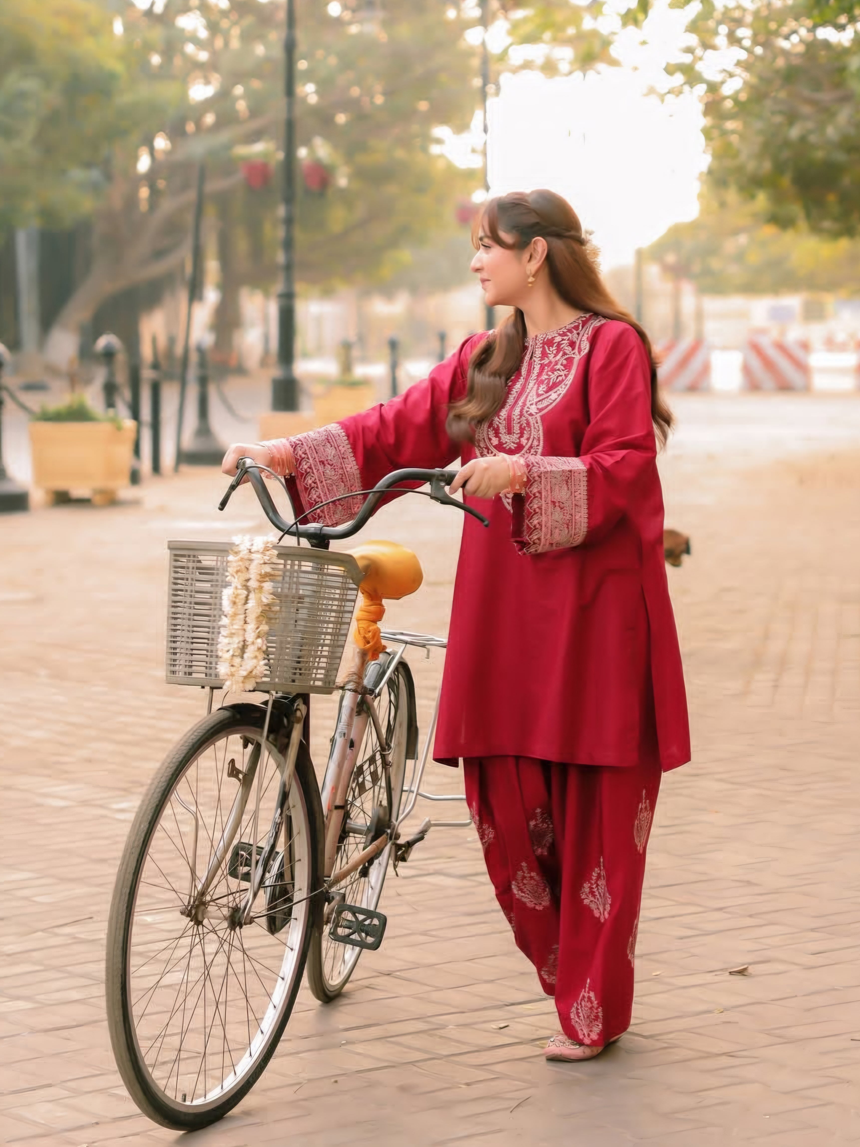 YUMNA LAWN FARSHI SHALWAR SET