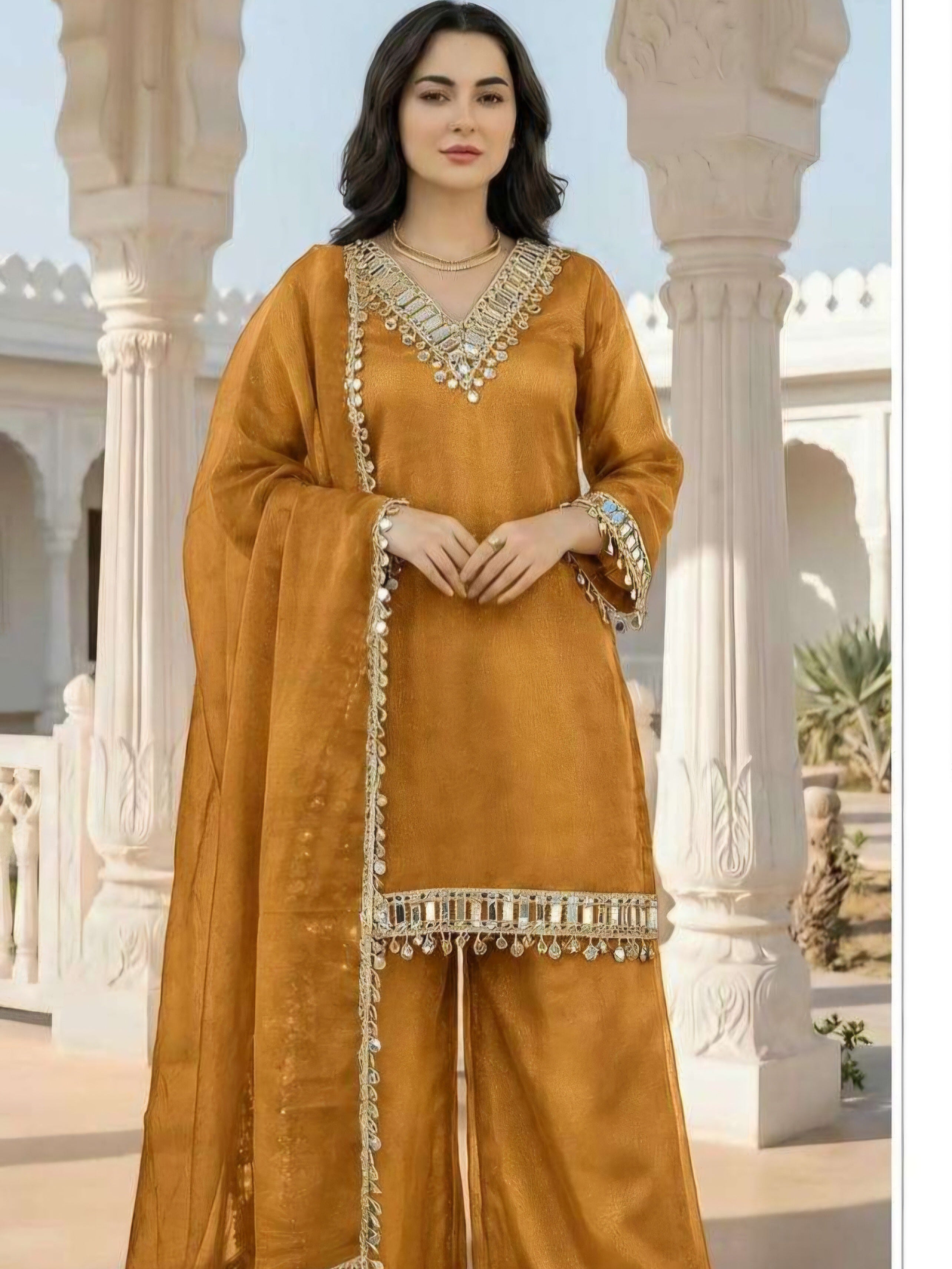 PARO SHIMMER LACE SUIT 3 Q