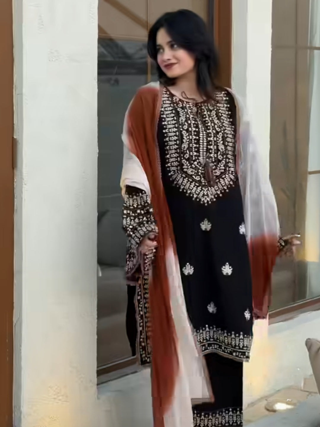 IMROZA LAWN EMBROIDERY SUIT 1001 Q