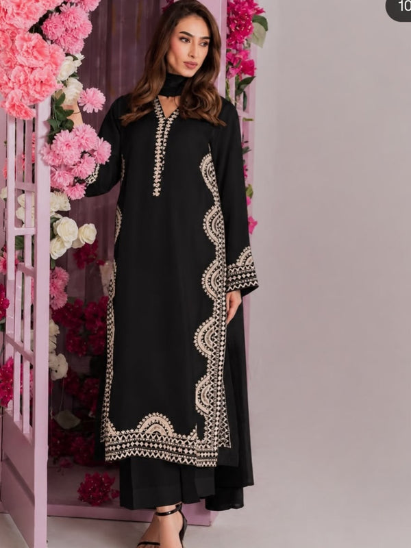 IMROZA LAWN EMBROIDERY SUIT