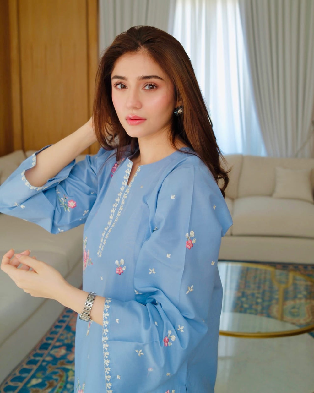 DUREFISHAN FARSHI SHALWAR SET