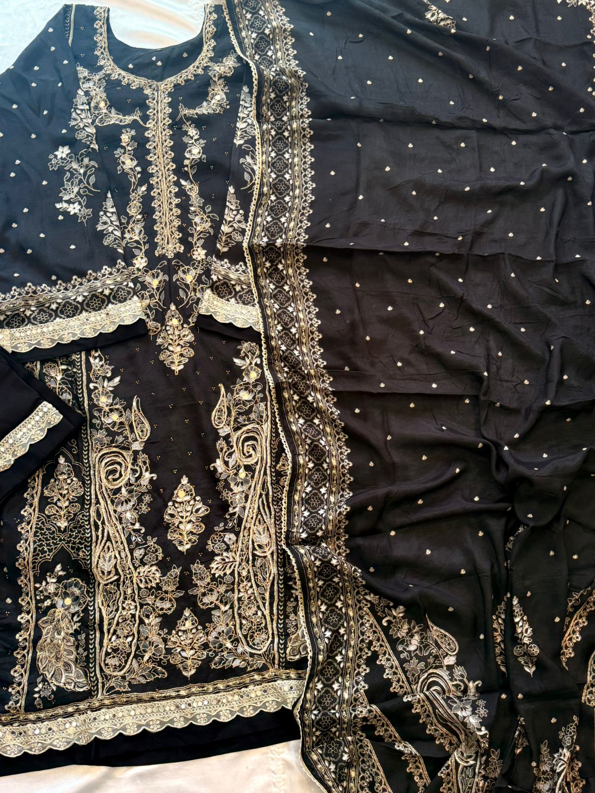 RAHI MUSLIN READYMADE SUIT 11