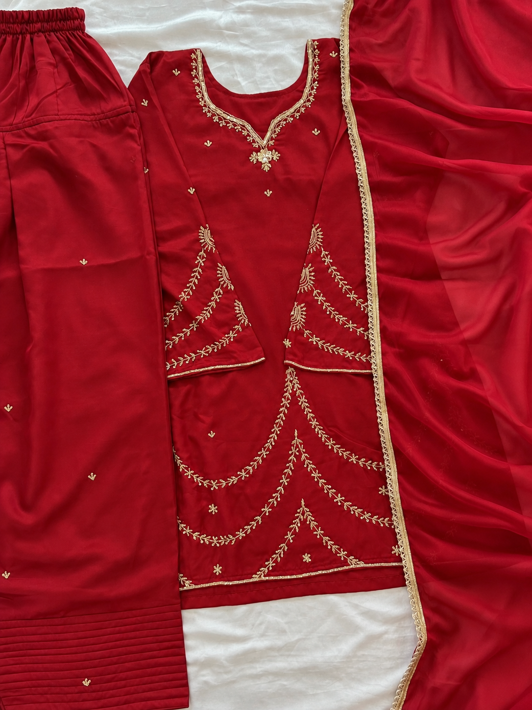 MAROON FARSHI HANDWORK SUIT