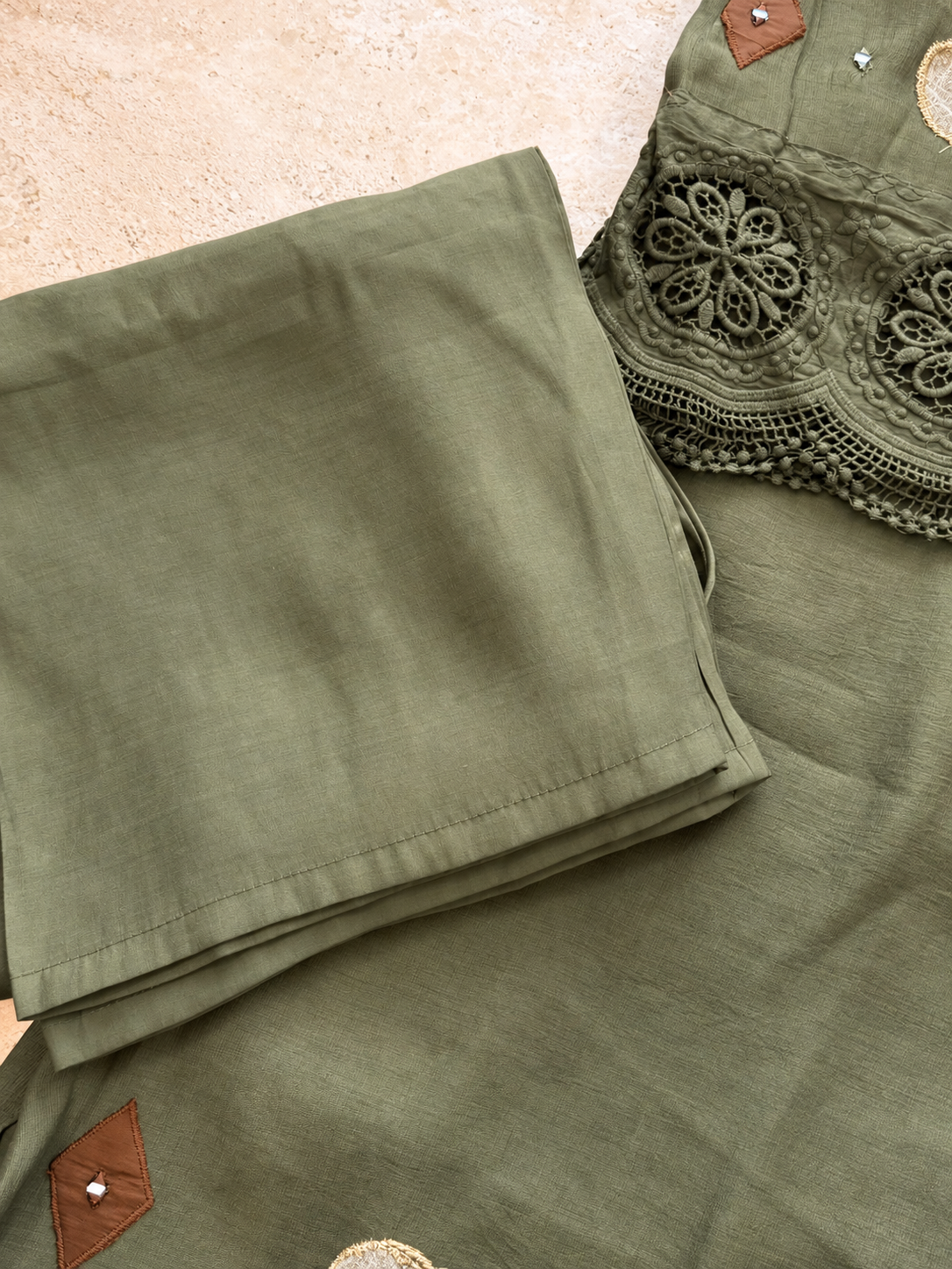 GREEN APPLIQUÉ DESIGNER SUIT