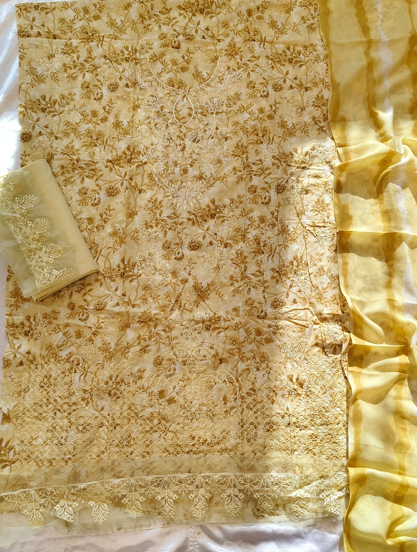 OMBRE CHIKANKARI PATCH  SUIT 6